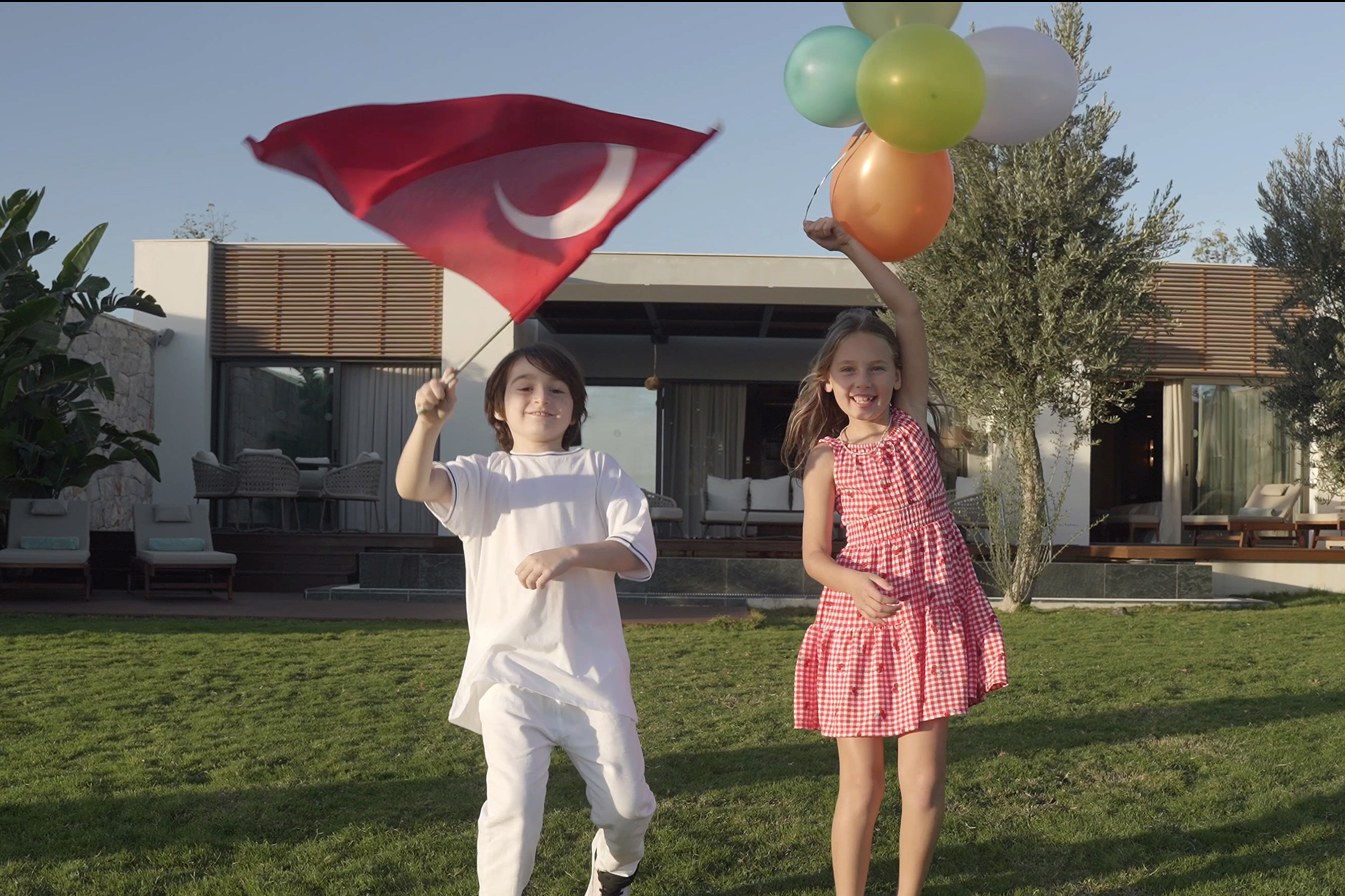 Большое счастье для наших маленьких гостей 23 апреля